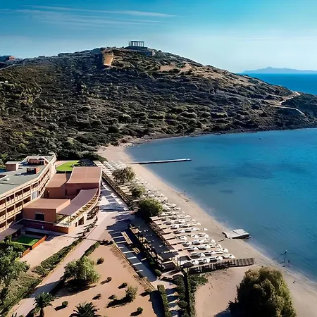 Riviera, 2 Bedroom Luxury - Parking *
