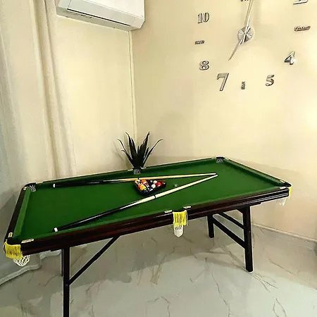 Riviera, 2 Bedroom Luxury - Parking Apartment *